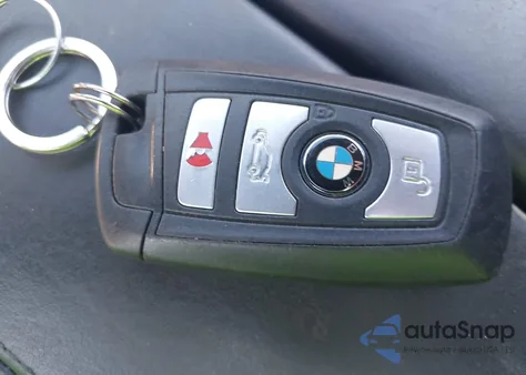 2013 BMW M5 z USA, uszkodzony, nr VIN WBSFV9C5XDC773174